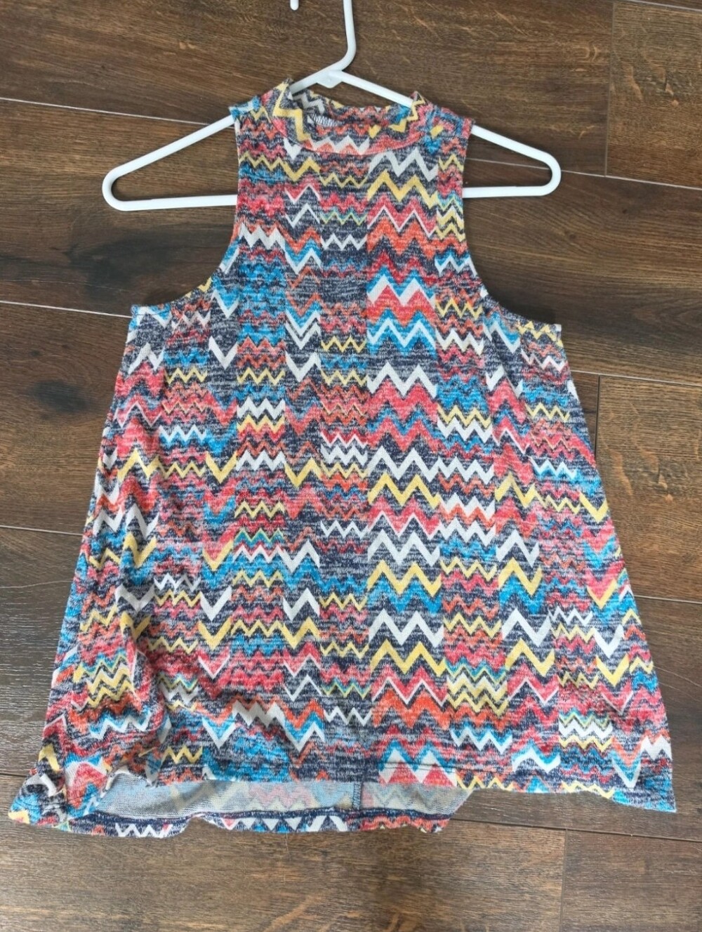 Juniors Multicolor Chevron Sleeveless Dress – S(3–5)